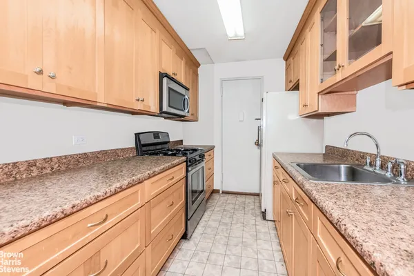 $260,000 | 3333 Henry Hudson Parkway, Unit 2L | Riverdale