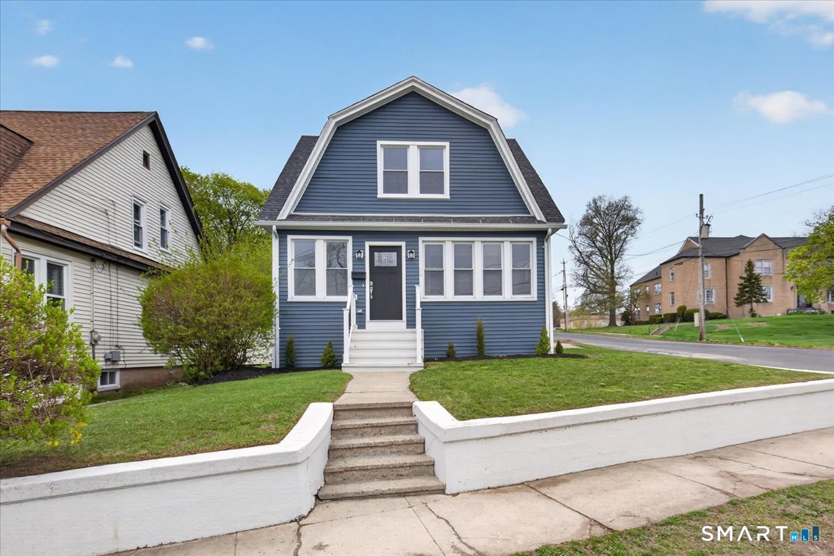 59 Southmayd Road Waterbury, CT 06705 - Photo 1 of 22