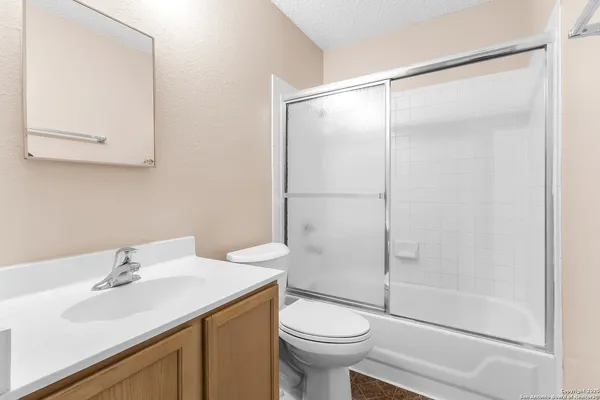 $1,999 | 6161 Border Trail Drive, San Antonio, TX 78240