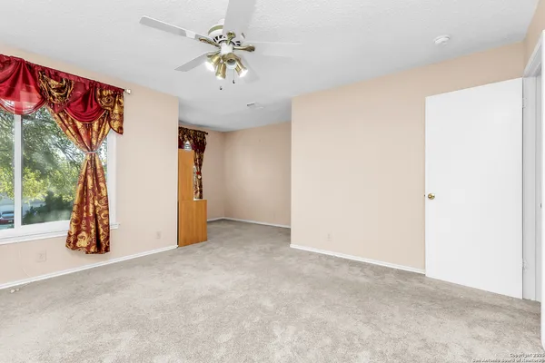 $1,999 | 6161 Border Trail Drive, San Antonio, TX 78240