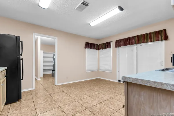 $1,999 | 6161 Border Trail Drive, San Antonio, TX 78240