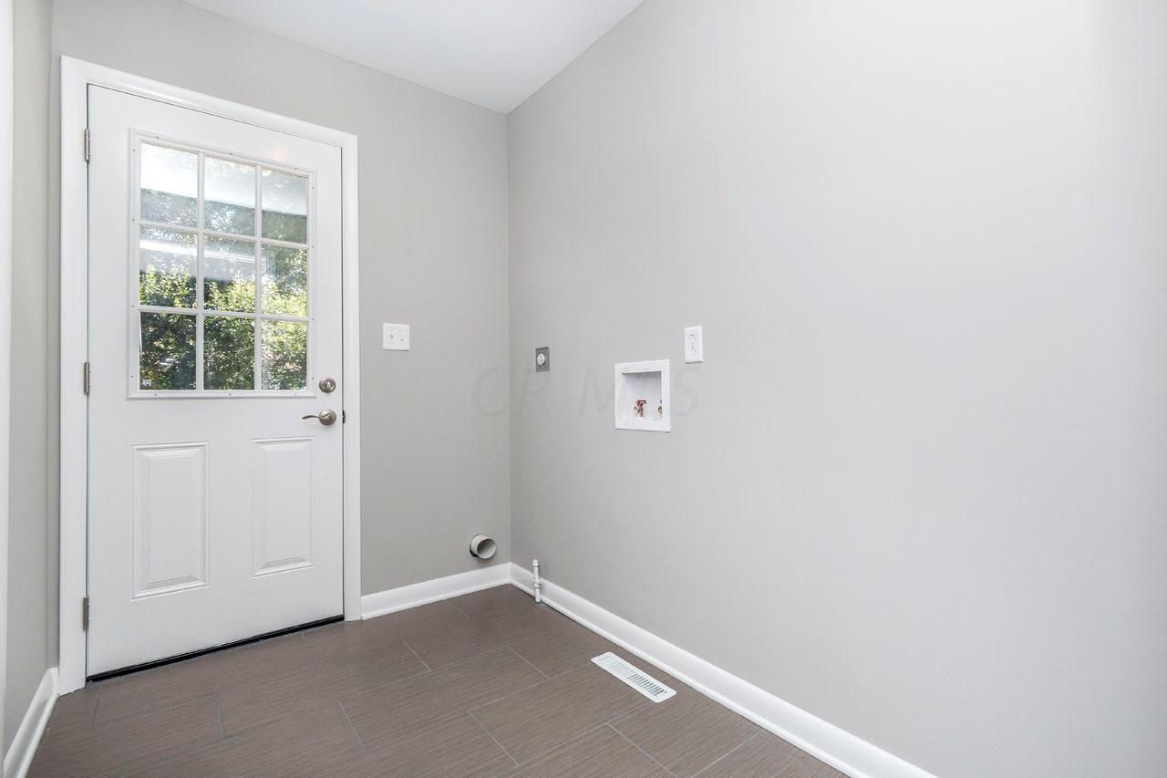 1248 Castleton Road North Columbus, OH 43220 - Photo 17 of 38 Gallery Image 17