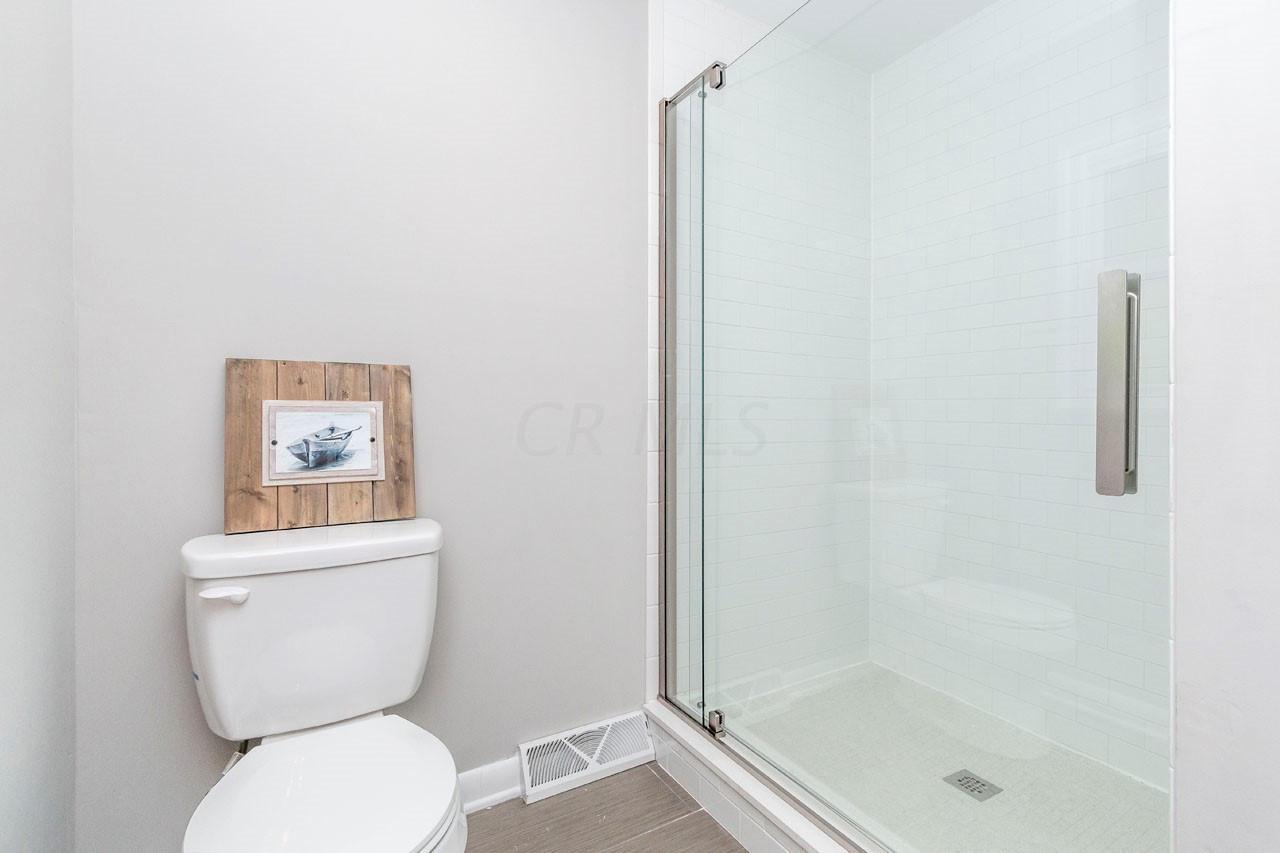 1248 Castleton Road North Columbus, OH 43220 - Photo 24 of 38 Gallery Image 24