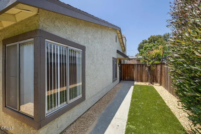 $637,000 | 525 West Santa Barbara Street, Santa Paula, CA 93060