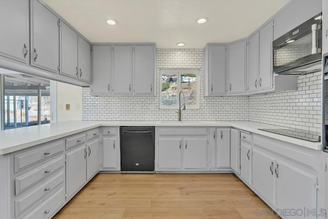 13238 Mapleview Street Lakeside, CA 92040 - Photo 16 of 45 Gallery Image 16