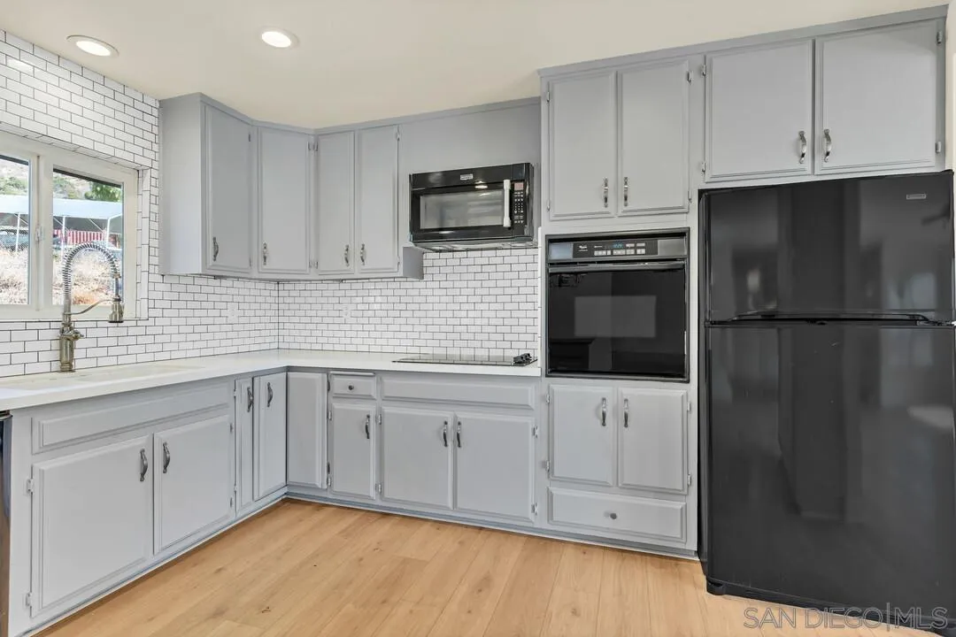 13238 Mapleview Street Lakeside, CA 92040 - Photo 17 of 45 Gallery Image 17