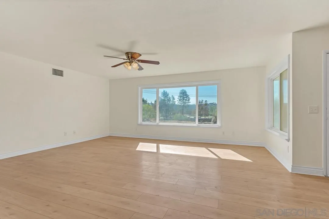 13238 Mapleview Street Lakeside, CA 92040 - Photo 8 of 45 Gallery Image 8