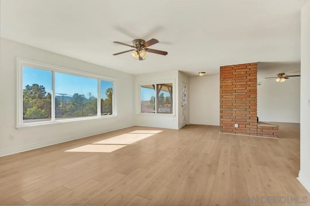 13238 Mapleview Street Lakeside, CA 92040 - Photo 9 of 45 Gallery Image 9