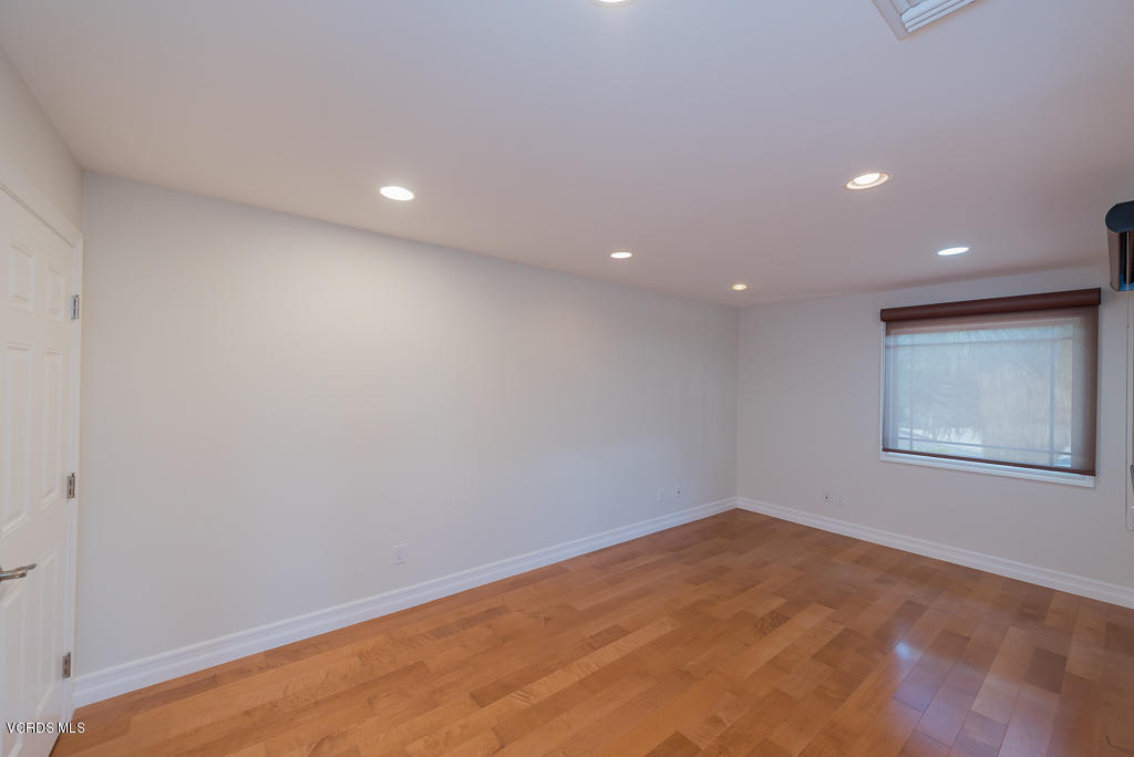 20145 Ruston Road Woodland Hills, CA 91364 - Photo 22 of 54 Bedroom 1