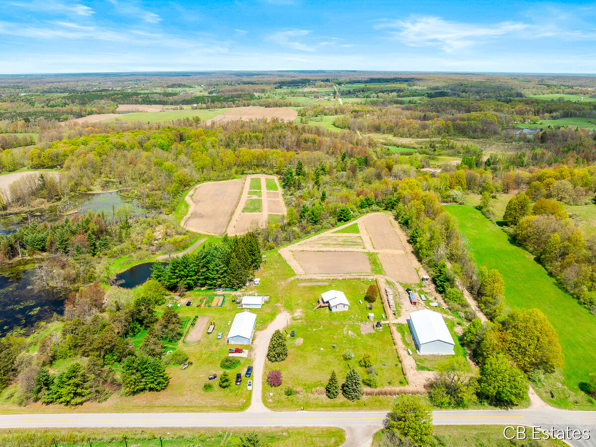 7147 East 6 Mile Road Big Rapids, MI 49307 - Photo 6 of 34