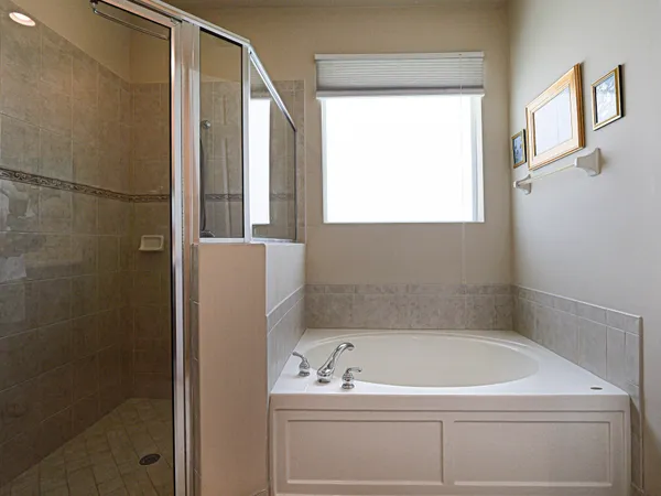 $2,900 | 5561 57th Way, Vero Beach, FL 32967