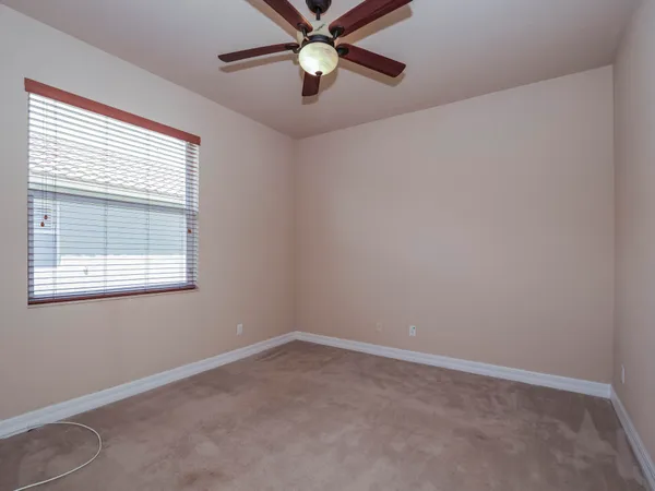 $2,900 | 5561 57th Way, Vero Beach, FL 32967