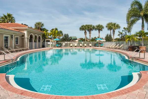 $2,900 | 5561 57th Way, Vero Beach, FL 32967