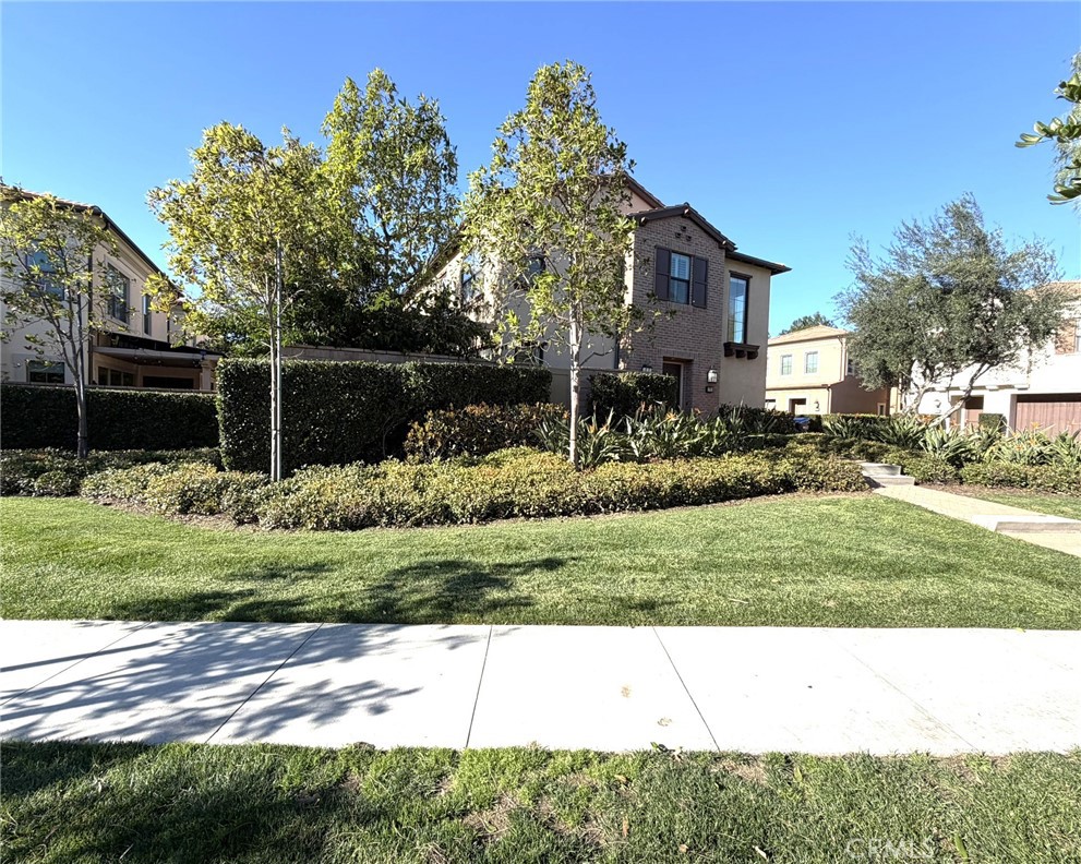 178 Working Ranch Irvine, CA 92602 - Photo 38 of 42 a black and white photo of a house