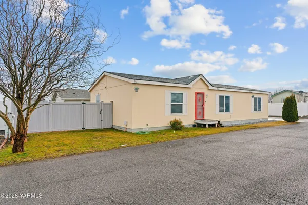 $138,320 | 2802 South 5th Avenue, Unit 33, Union Gap, WA 98903