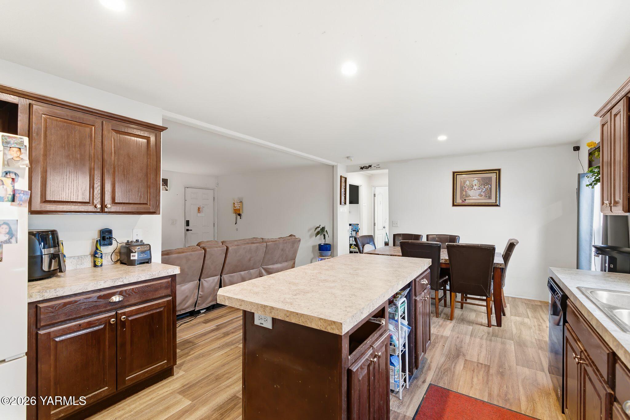 2802 South 5th Avenue, Unit 33 Union Gap, WA 98903 - Photo 12 of 20 2802 S 5th Ave Lot 33-12