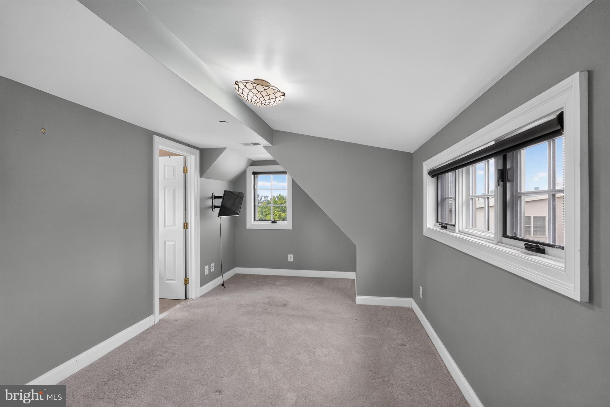 7220 Ridge Avenue, Unit G Philadelphia, PA 19128 - Photo 11 of 19
