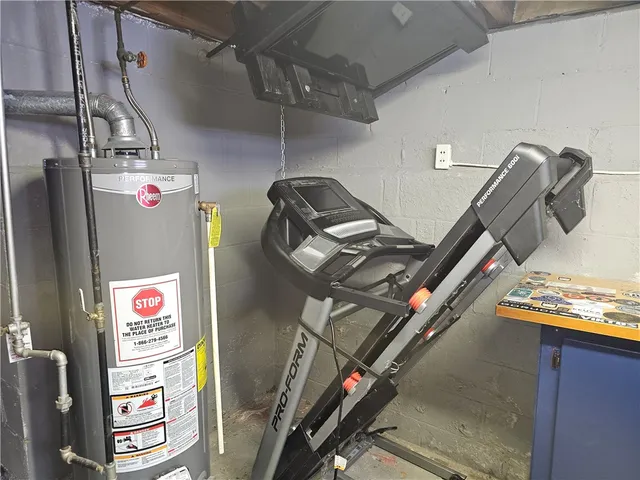 $2,385 | 940 South Grosvenor Road, Brighton, NY 14618