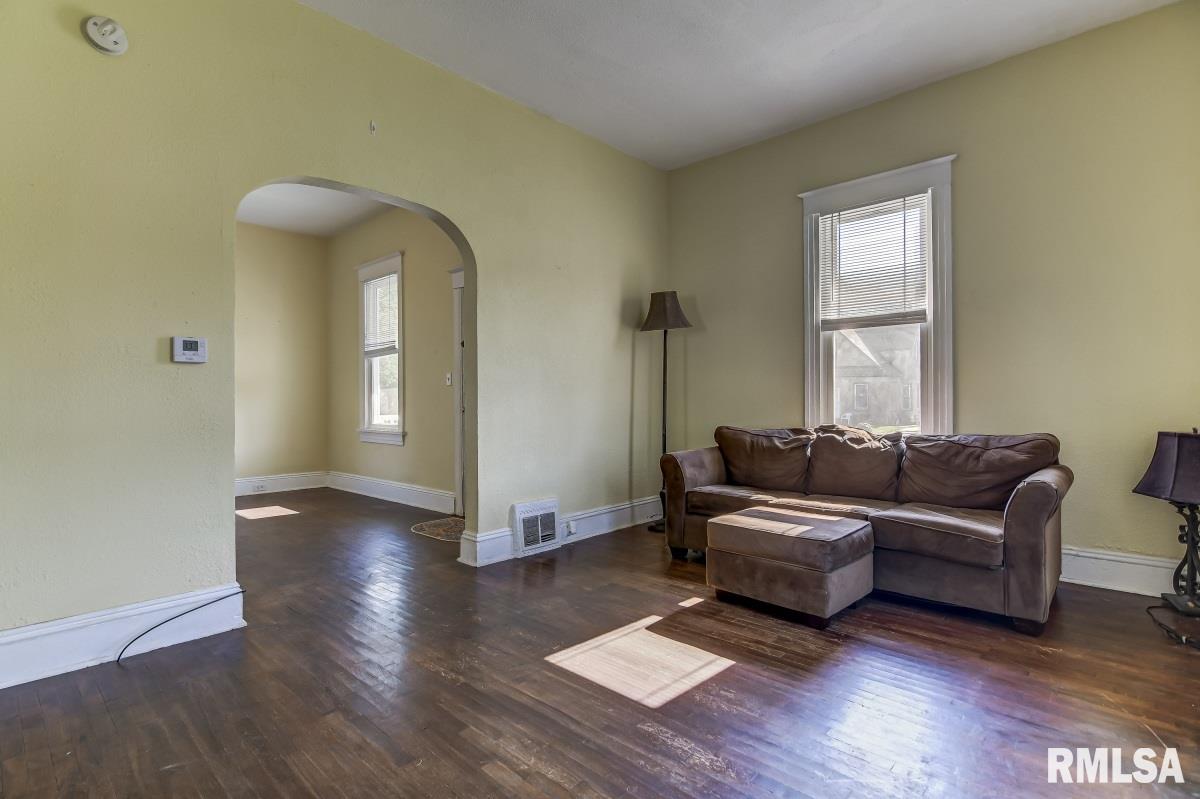 1015 North Patton Avenue Springfield, IL 62702 - Photo 8 of 43 Gallery Image 8