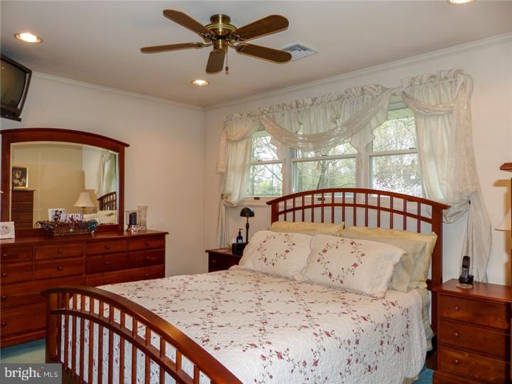 330 Rumpf Avenue Penndel, PA 19047 - Photo 15 of 18 Gallery Image 15