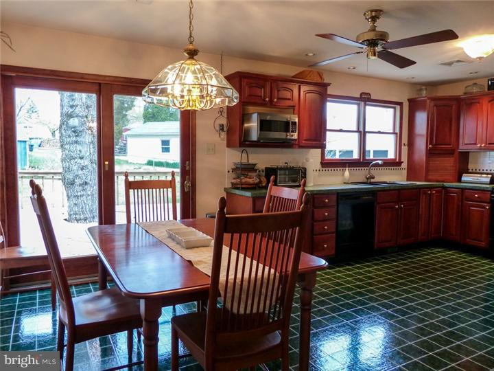 330 Rumpf Avenue Penndel, PA 19047 - Photo 6 of 18 Gallery Image 6