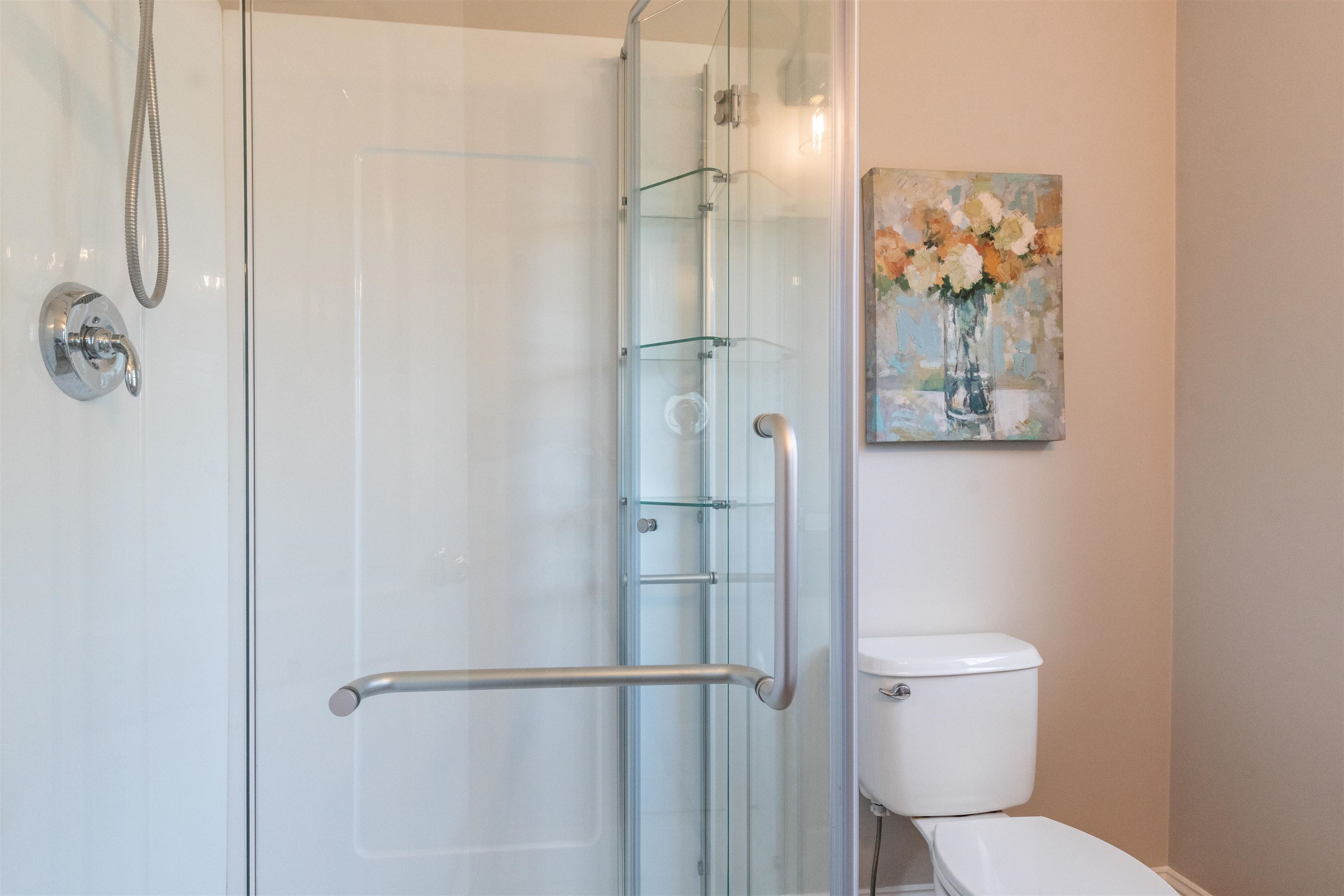 60 Adelaide Street Hudson, NH 03051 - Photo 26 of 40