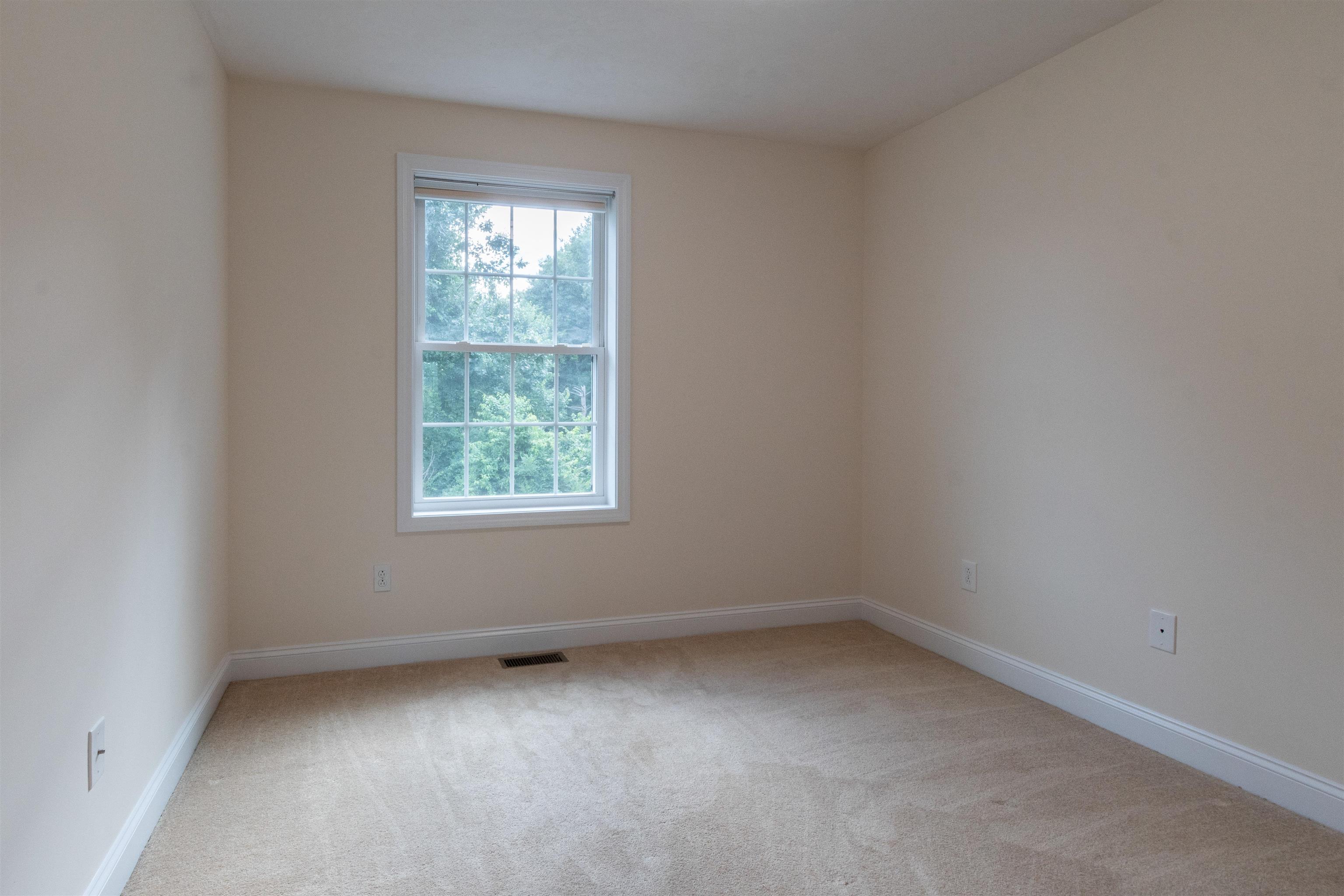 60 Adelaide Street Hudson, NH 03051 - Photo 30 of 40