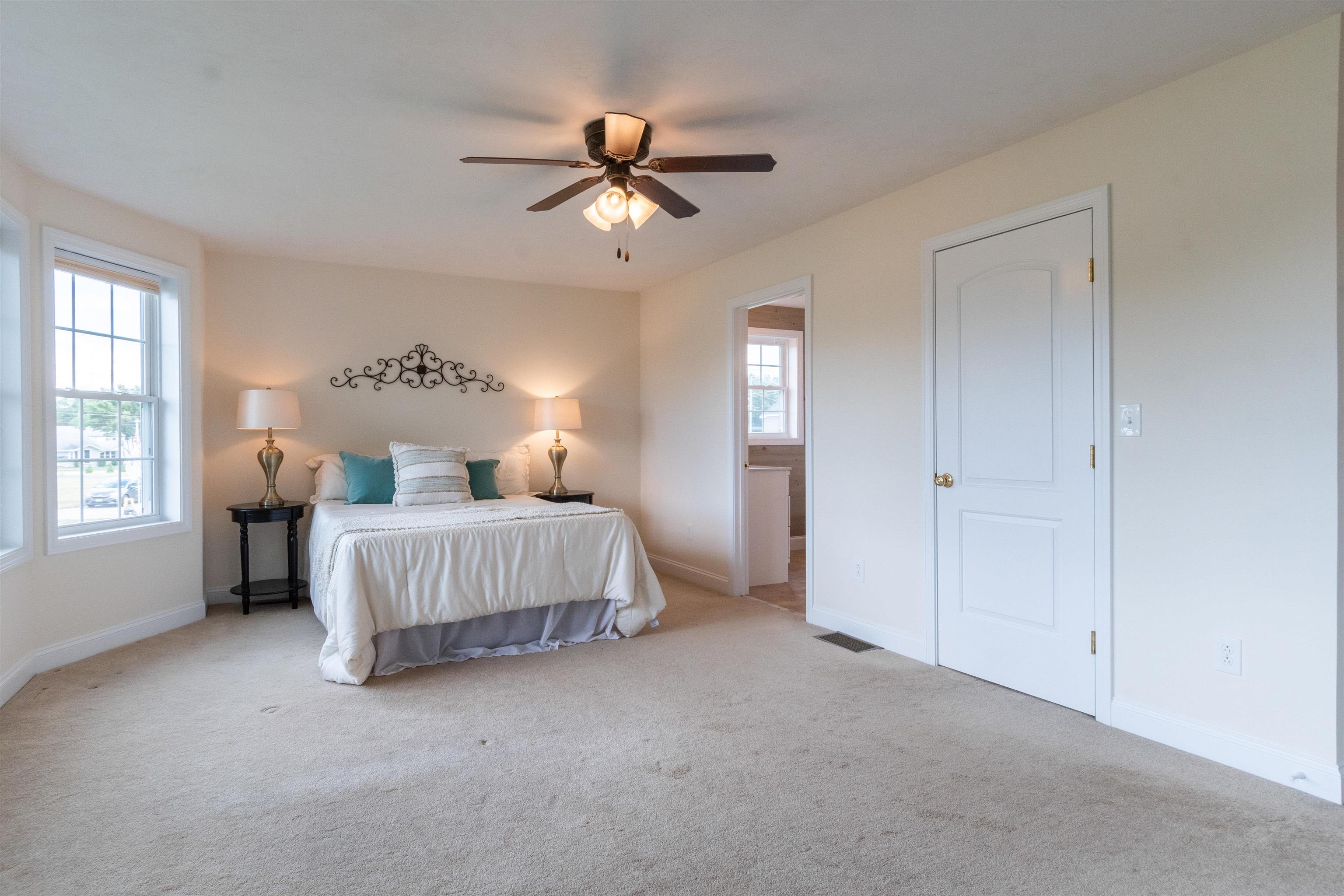 60 Adelaide Street Hudson, NH 03051 - Photo 36 of 40