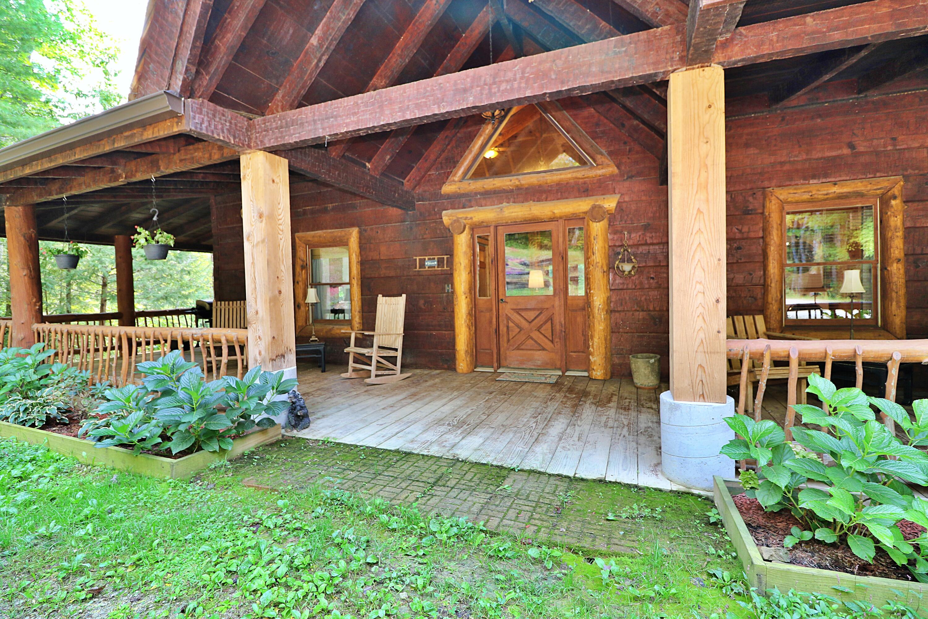 565 John J Smith Road Oneida, TN 37841 - Photo 3 of 35 094A6879