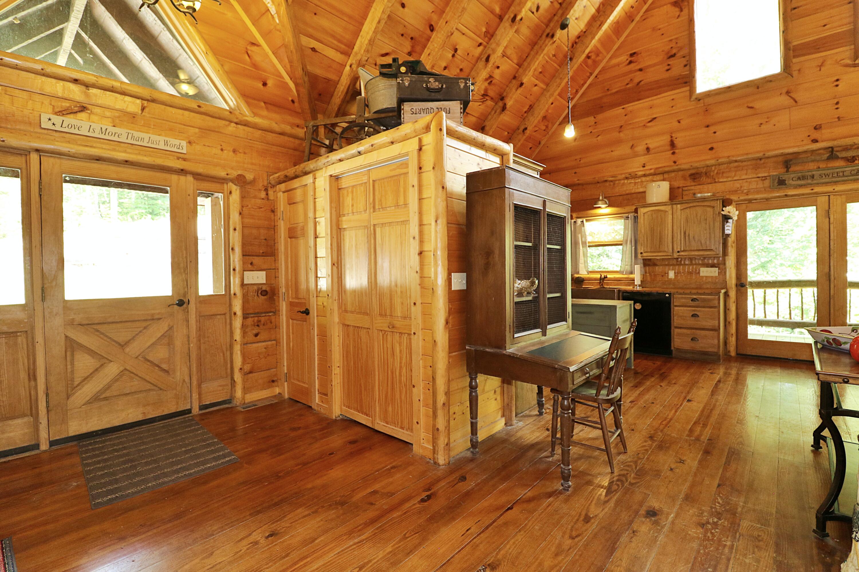 565 John J Smith Road Oneida, TN 37841 - Photo 4 of 35 094A6906