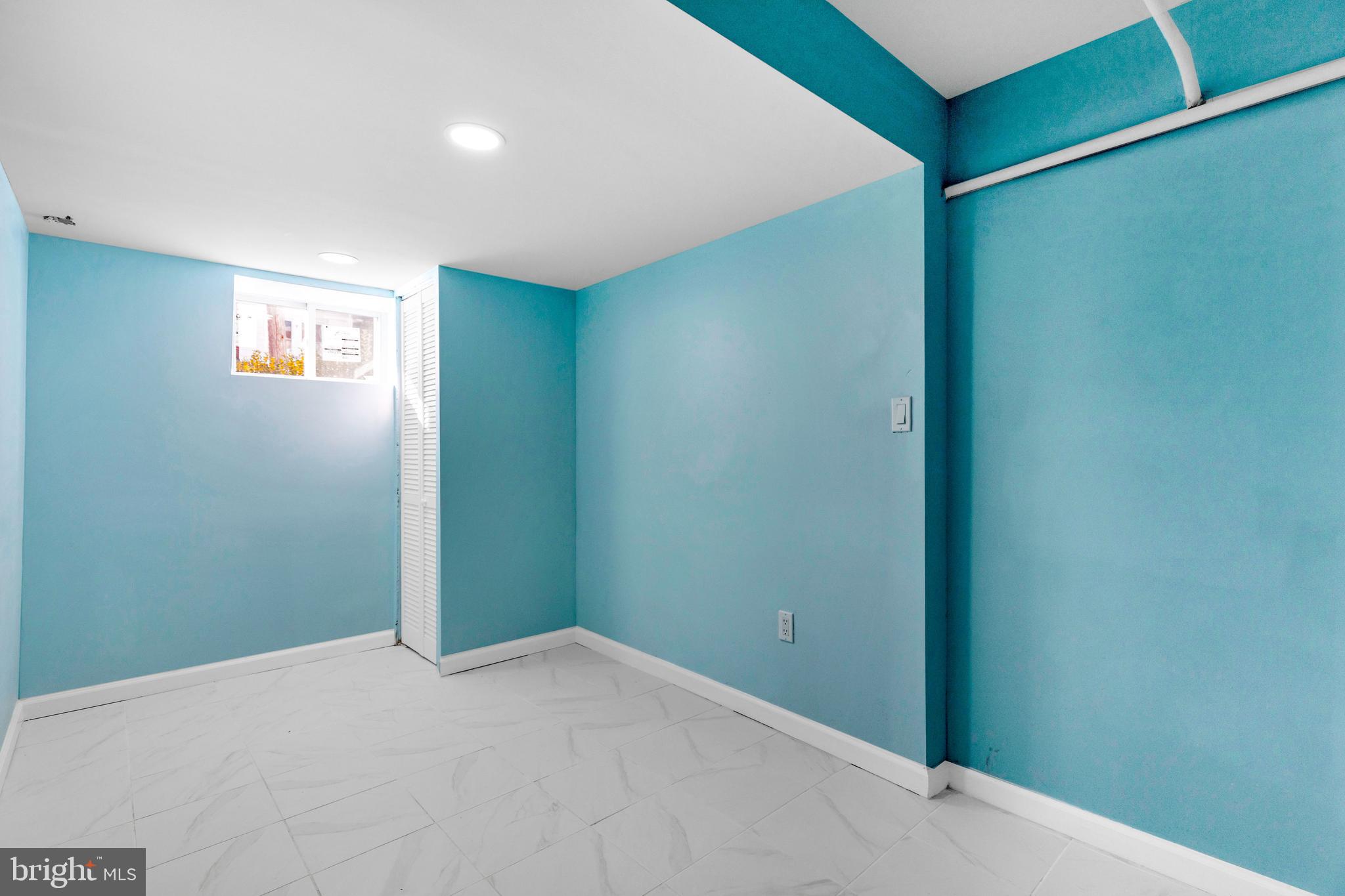 343 Huntley Road Upper Darby, PA 19082 - Photo 24 of 27