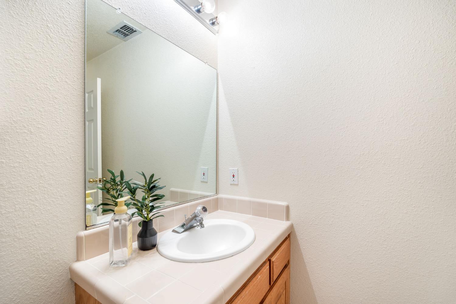 1495 Portola Valley Road Yuba City, CA 95993 - Photo 24 of 43