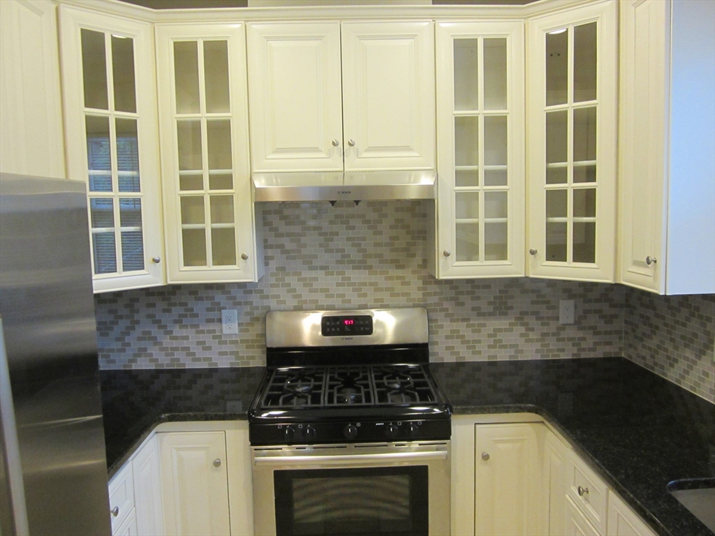 6 Centre Street, Unit 2 Cambridge, MA 02139 - Photo 8 of 10
