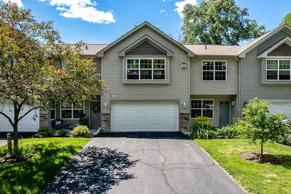 $250,000 | 156 River Woods Lane, Rockton, IL 61072