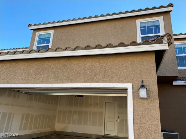 $2,030 | 2428 Bagnara Place, Henderson, NV 89044