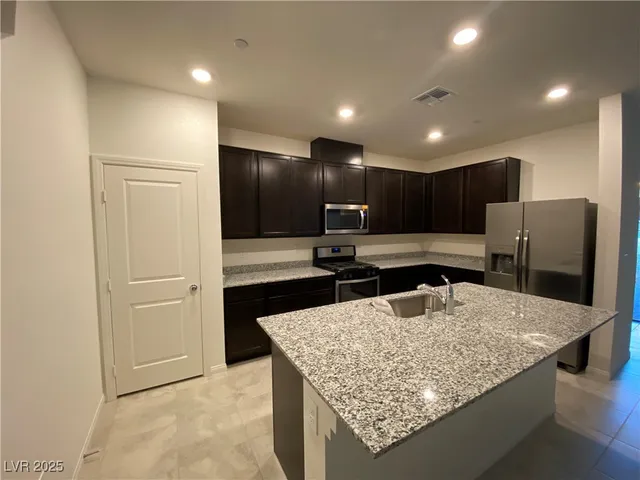 $2,030 | 2428 Bagnara Place, Henderson, NV 89044