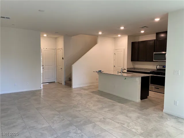 $2,030 | 2428 Bagnara Place, Henderson, NV 89044