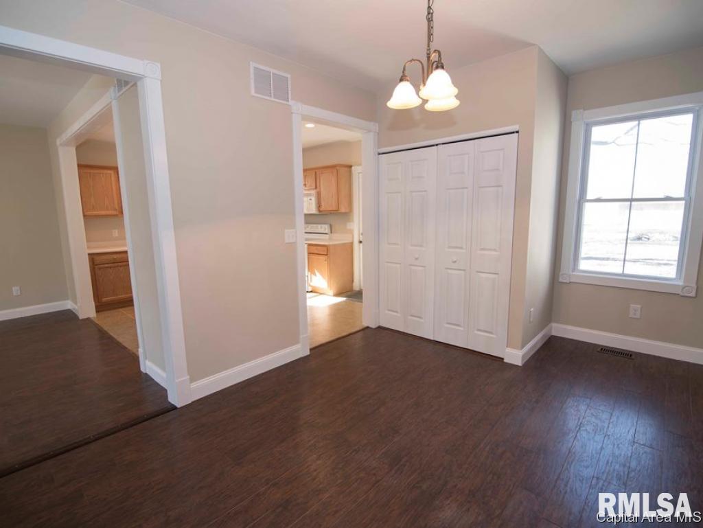 1149 North 7th Street Springfield, IL 62702 - Photo 7 of 19