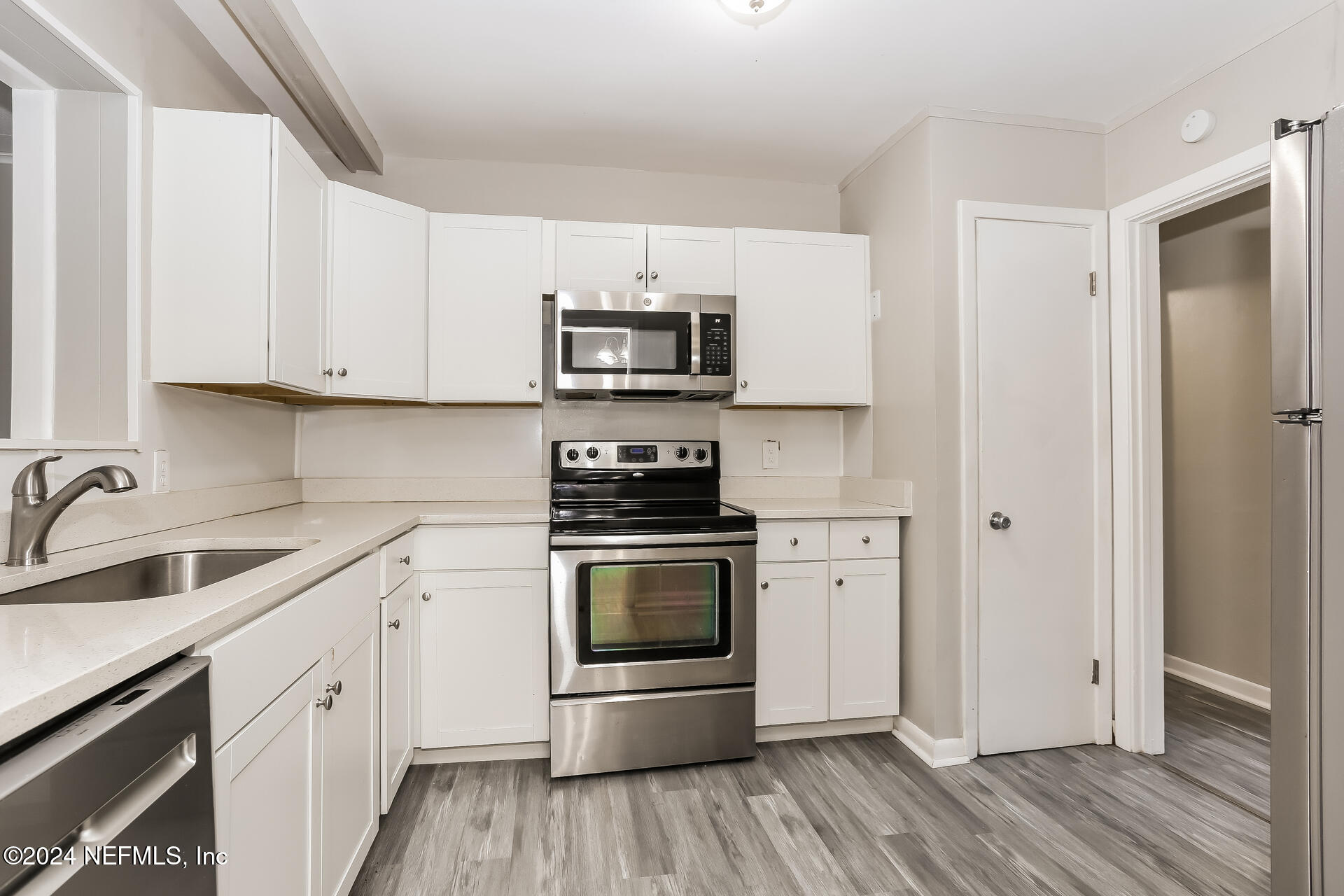 5766 Dickson Road Jacksonville, FL 32211 - Photo 7 of 21 007-photo-kitchen-14118822