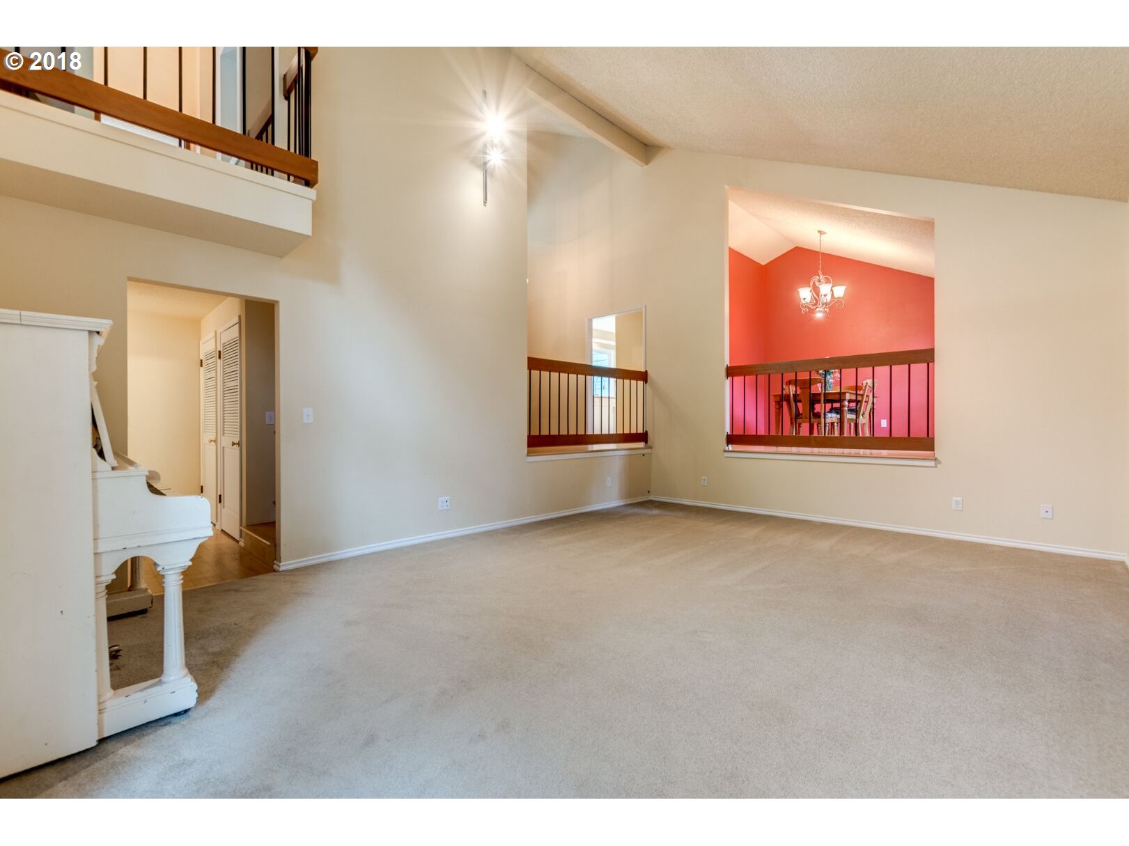 1515 Cloverleaf Road Lake Oswego, OR 97034 - Photo 10 of 22 Gallery Image 10