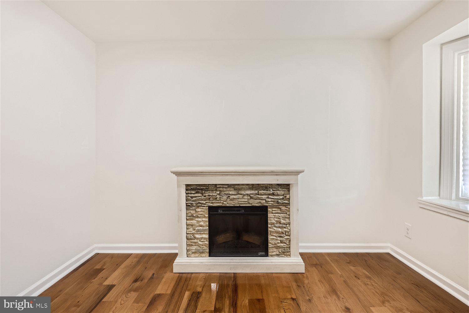 736 Middlesex Road Essex, MD 21221 - Photo 7 of 30