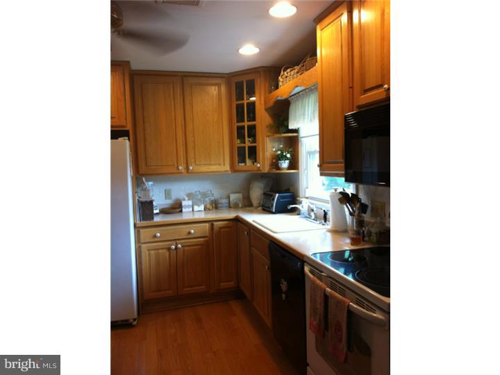12 Whitfield Road Newark, DE 19711 - Photo 10 of 23 Kitchen