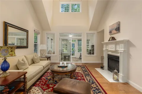 $580,000 | 315 Old River Road, Unit 6, Lincoln, RI 02838