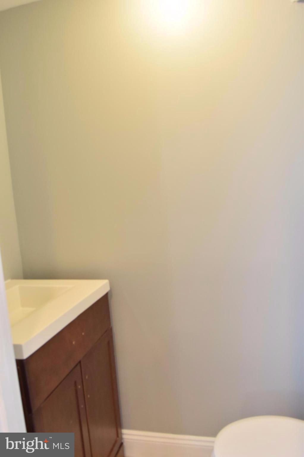 703 Kevin Road Baltimore, MD 21229 - Photo 9 of 15 Bath