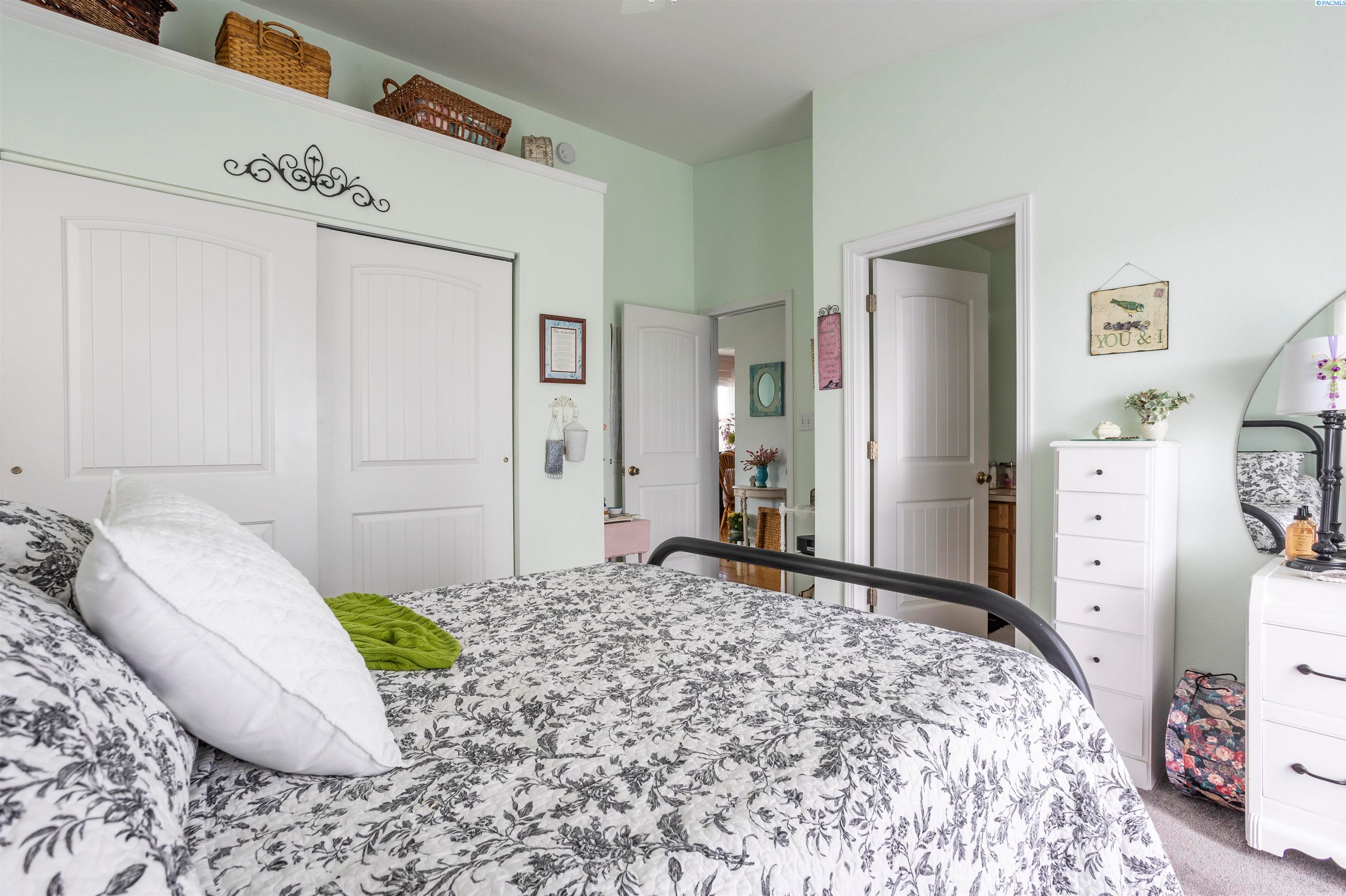 173002 West Johnson Road Grandview, WA 98930 - Photo 14 of 41 Gallery Image 14