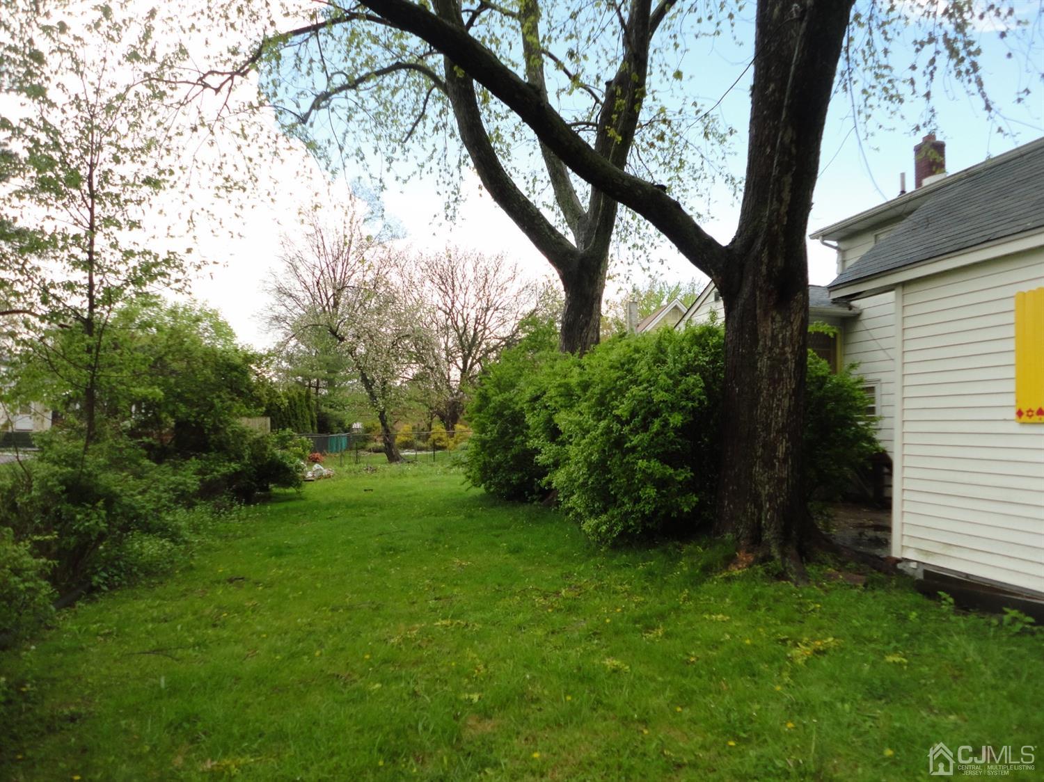 820 Hermann Road North Brunswick, NJ 08902 - Photo 13 of 16 Gallery Image 13