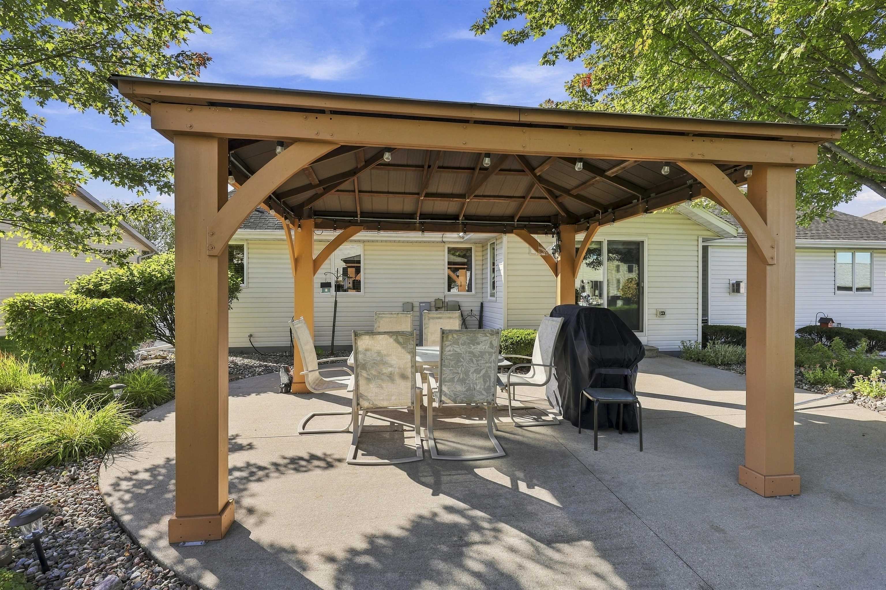 1394 West Mason Ridge Court Appleton, WI 54914 - Photo 38 of 40 Gallery Image 38