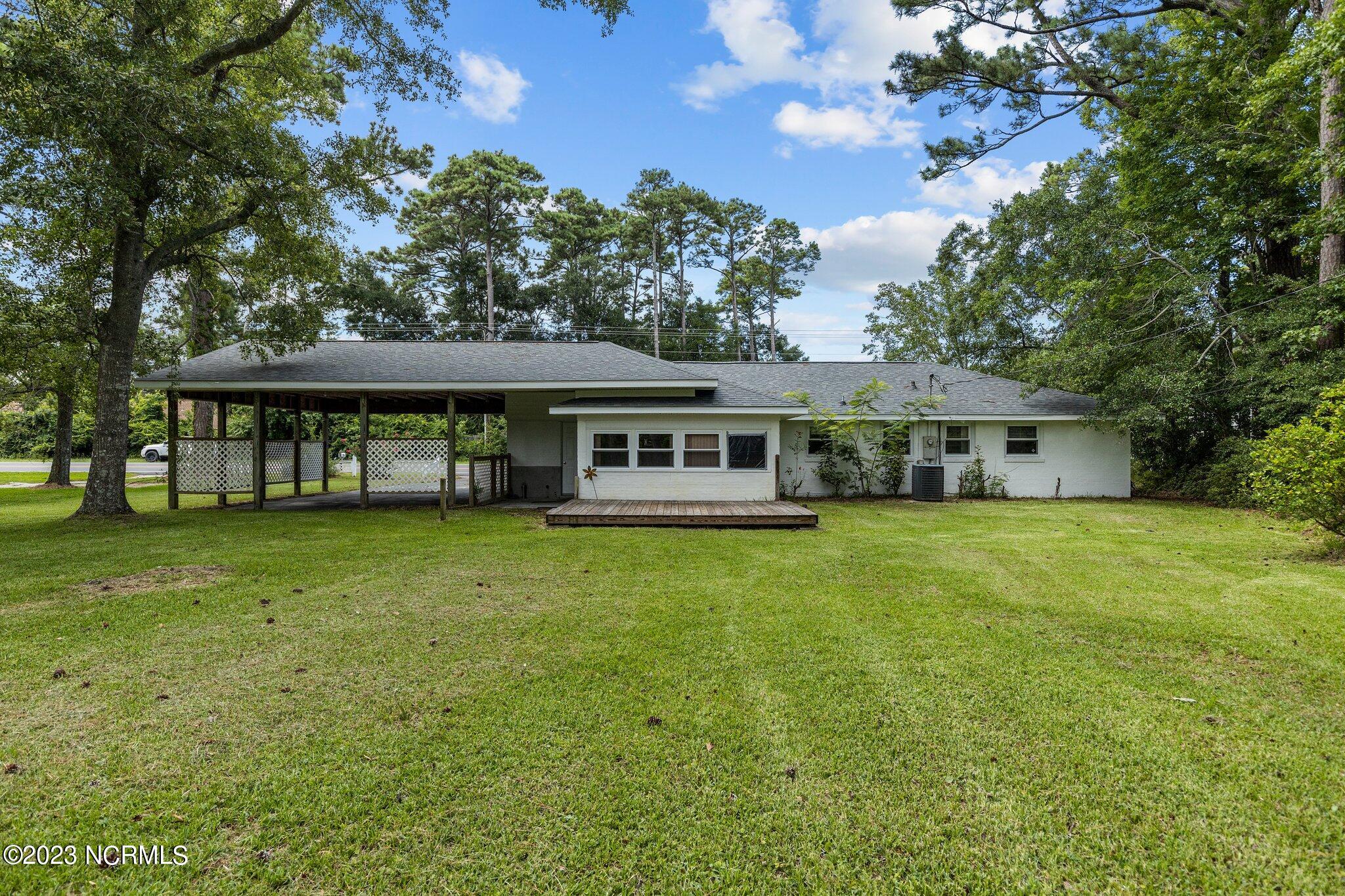 4303 Country Club Road Morehead City, NC 28557 - Photo 38 of 46