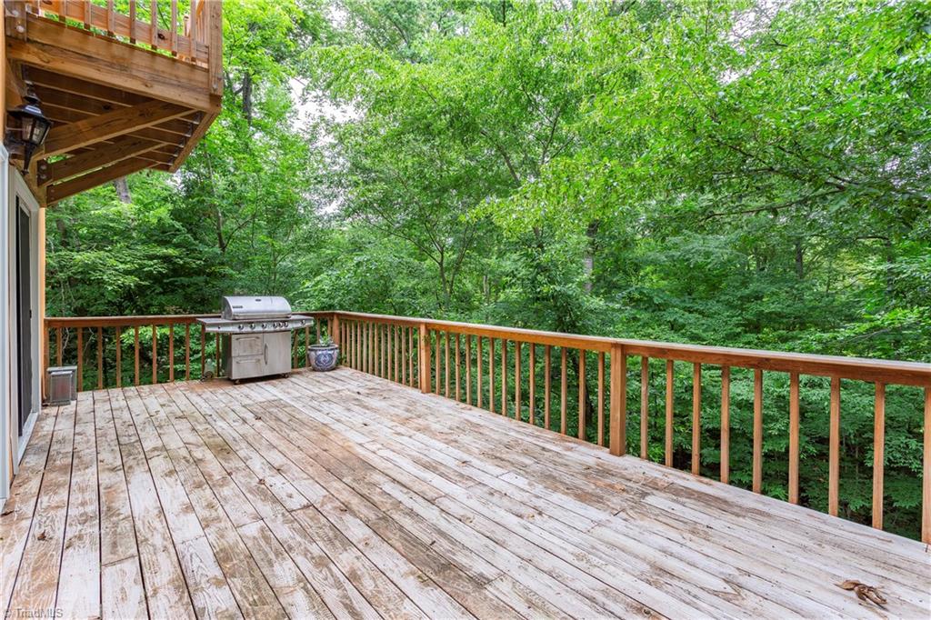 313 Ridgeland Drive High Point, NC 27262 - Photo 14 of 15 Gallery Image 14