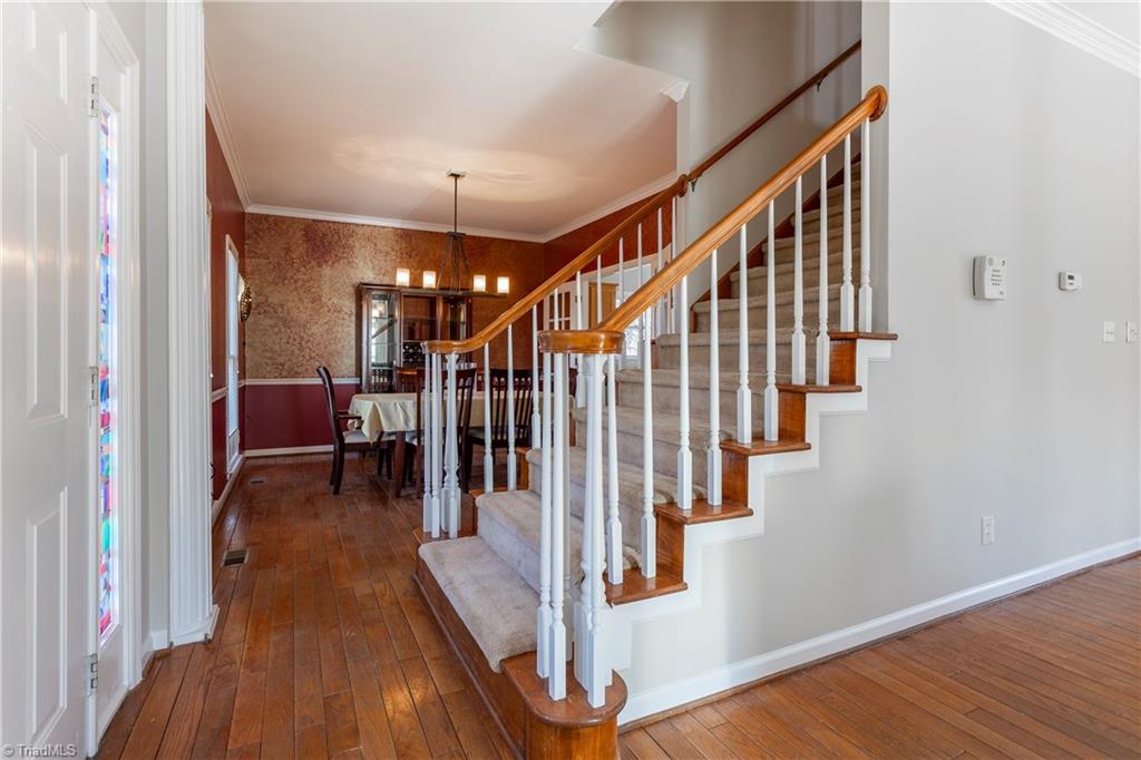 313 Ridgeland Drive High Point, NC 27262 - Photo 4 of 15 Gallery Image 4